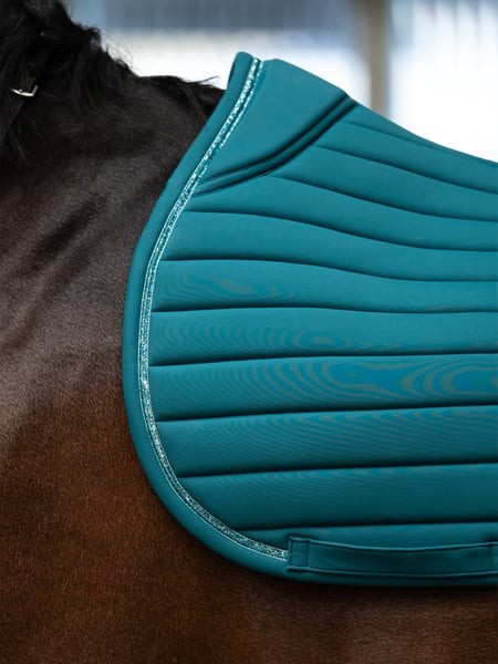 1026_c79b552db3-1110-087-stripe-jump-saddle-pad-693-jade-noir-1420-1500x2000.jpg