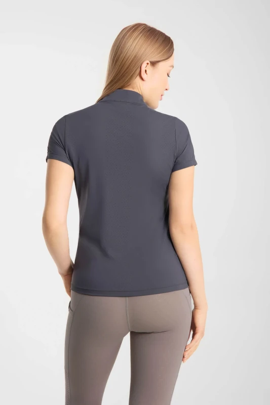 YVJPQ_595_04.webp