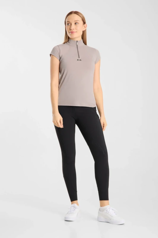 U6SSC_717_03.webp