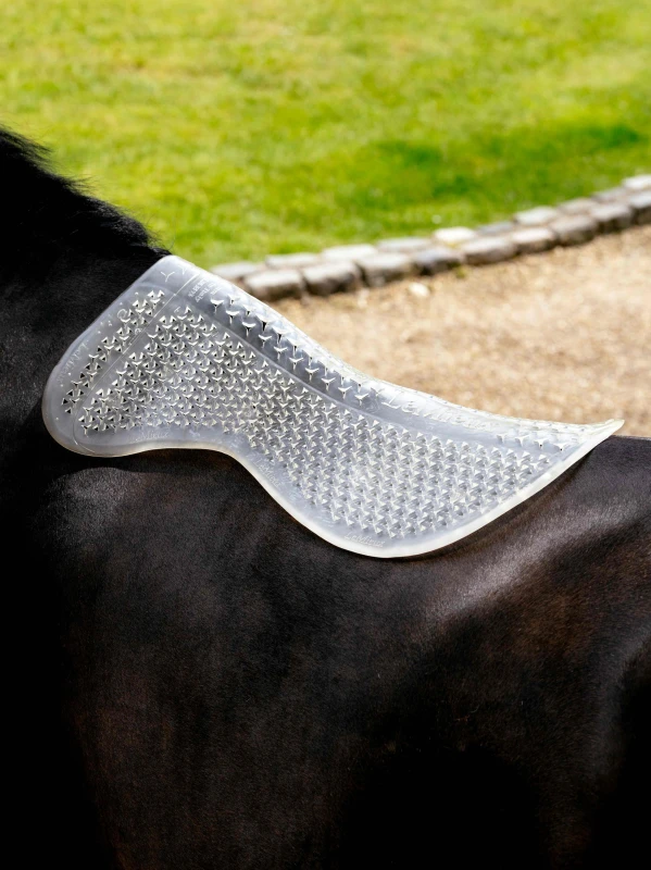 it09139_lifestyle_gel-tekshapedhalfpad_clear_01.jpg