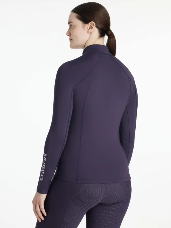it07157_studio_classiquebaselayer_juniper_002.jpg