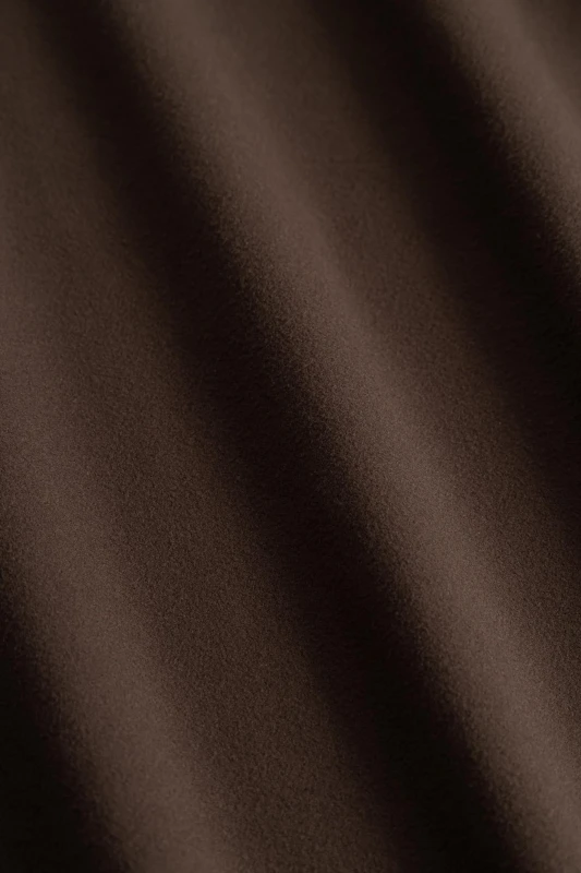 8H01A_785_05.webp