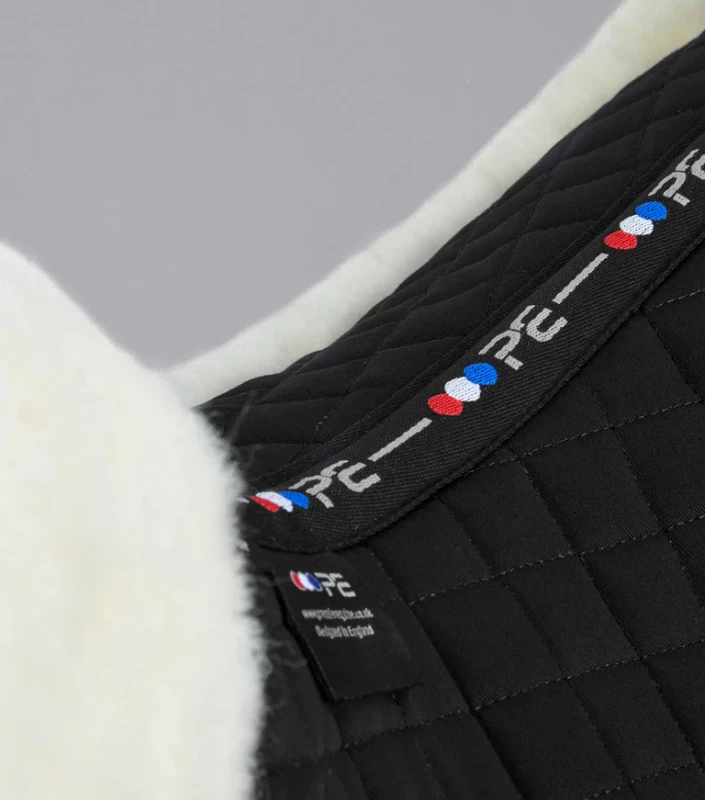 Czaprak VSskokowy wycięty z wełną owczą Premier Equine 20.webp