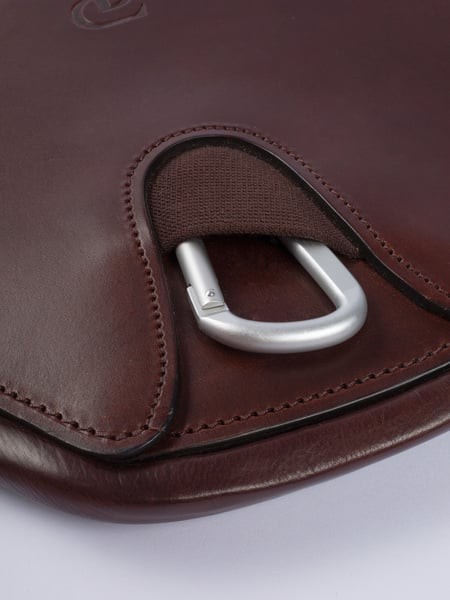 1336_43fed386de-1250-003-850-sydney-jumping-girth-850-brown-leather-9736-1500x2000.jpg