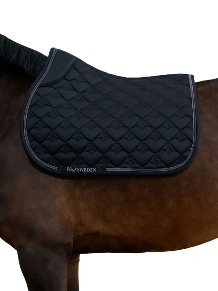 1030_9997253d08-1110-091-990-saddle-pad-heart-jump-990-black-6103-2-1500x2000.webp