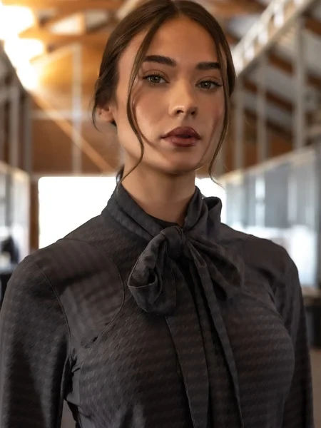 1395_f8da8f40bc-spring25-delilah-ls-bow-mesh-top-7611-1500x2000.webp